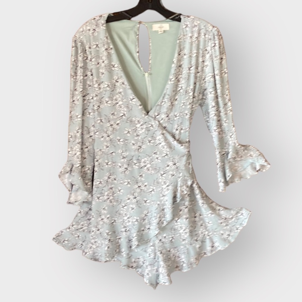 Entro Bohemian Mint Green Floral Ruffled Keyhole Jumper Dress Great Condition - Picture 12 of 12